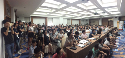 纯JS打造HTML5游戏开发工具链 林意炜携青瓷引擎iweb演讲