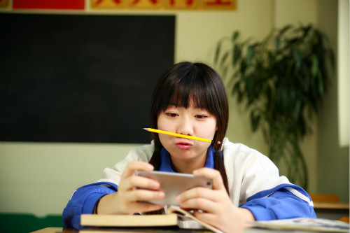 就是很会玩《超神战记》校园美女玩家图文访谈 (5)