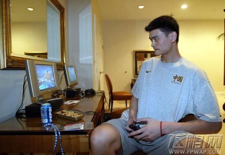 姚迪组合领衔！ 盘点用游戏减压的NBA巨星