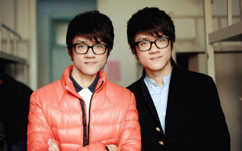 LOL知名主播若风 有人模仿我的脸? (1) LOL知名主播若风 有人模仿我的脸? (1)