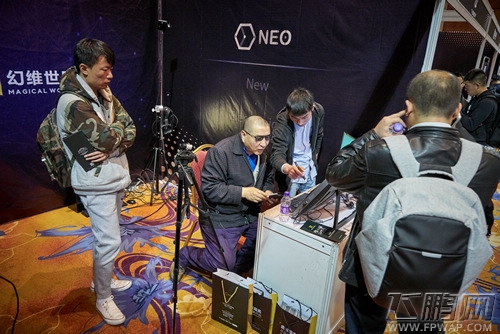 直击全球VR产业峰会 幻维世界VR+应用引关注 (3)