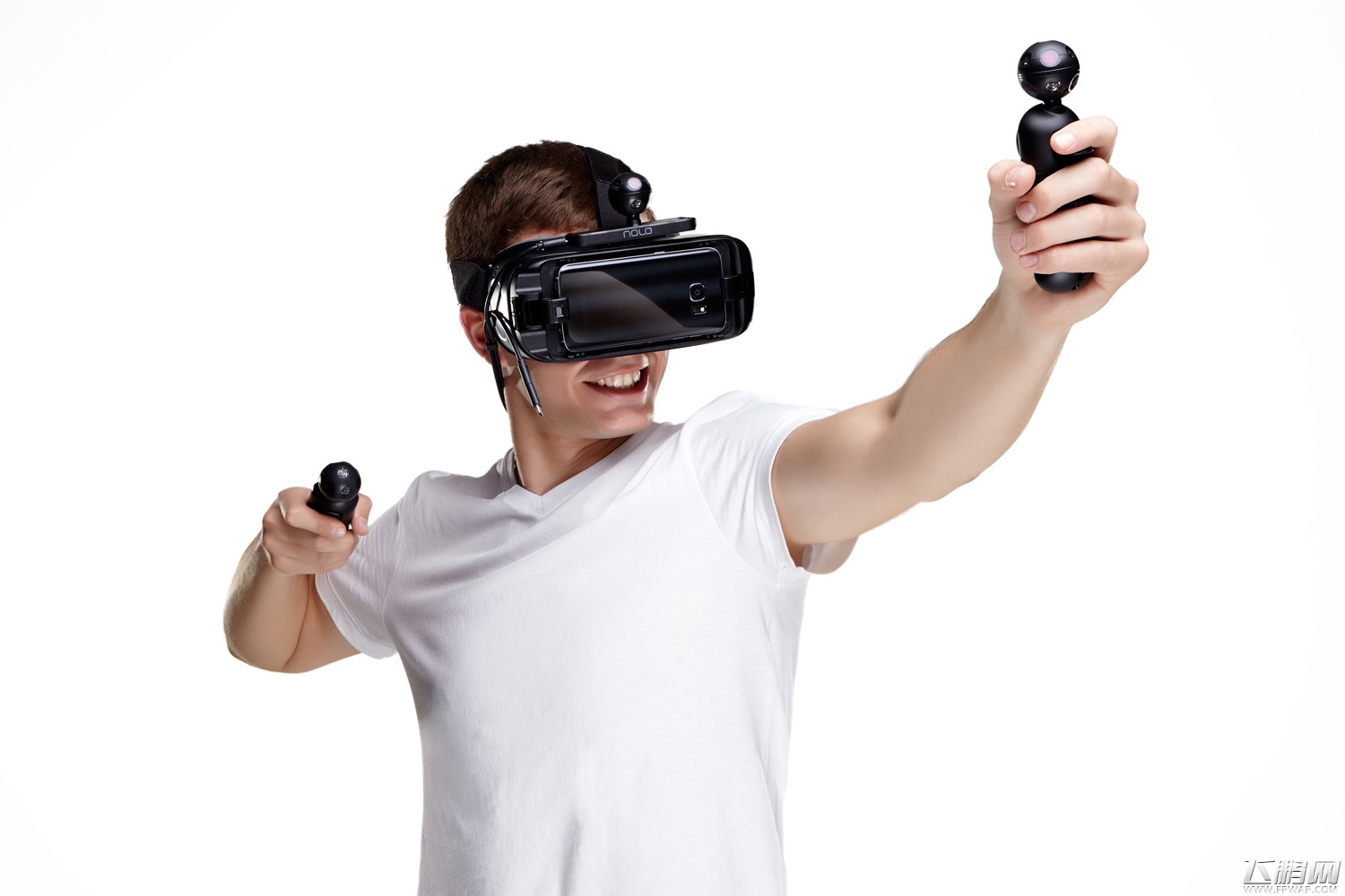 让15元的纸盒VR媲美HTC VIVE NOLO开启国内预售 (4)