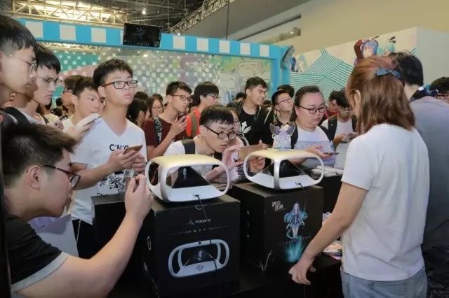 虚拟偶像琥珀虚颜确认参展2018CAWAE (6)