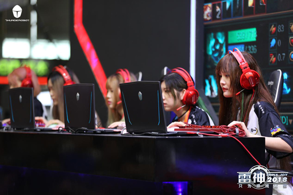 ChinaJoy2018 雷神的新品是扔在水里发布的 (19)