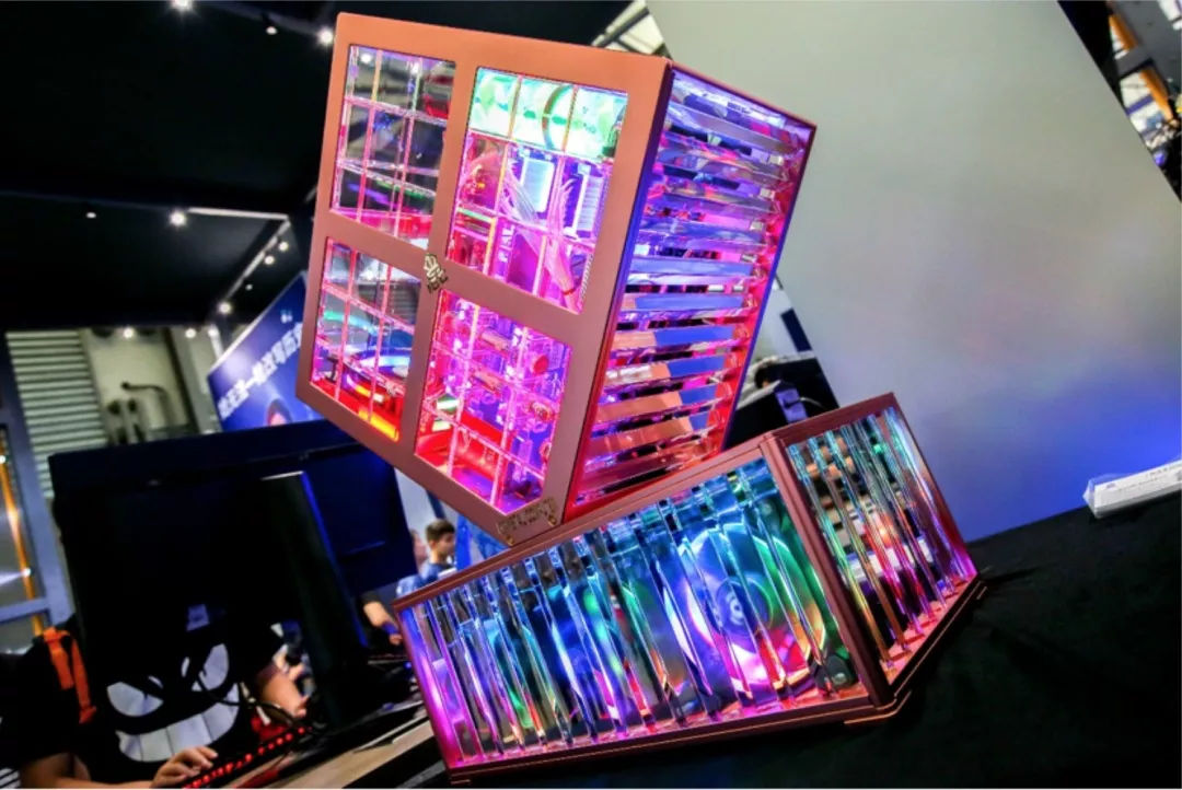 历年ChinaJoy最具创意展台盘点，一切为了吸睛！ (9)