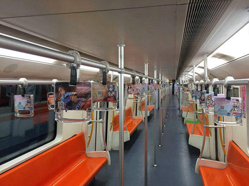 地铁广告了解一下？上海地铁惊现姬魔恋战纪广告(图文) (1)