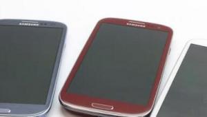 红色版 Galaxy S III 现身