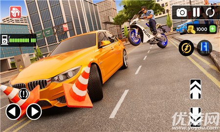 警察驾驶摩托车（Police MotorBike Race Simulator 3D）