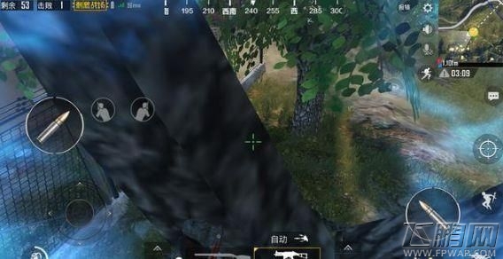 绝地求生刺激战场怎么卡进树里 绝地求生刺激战场卡进树里bug (3)