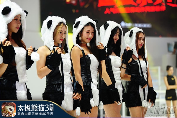  凶萌热舞《太极熊猫3：猎龙》SG萌舞团首秀 (2)