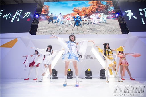 半青少女舞动江湖《天涯明月刀ol》重磅亮相 (3)